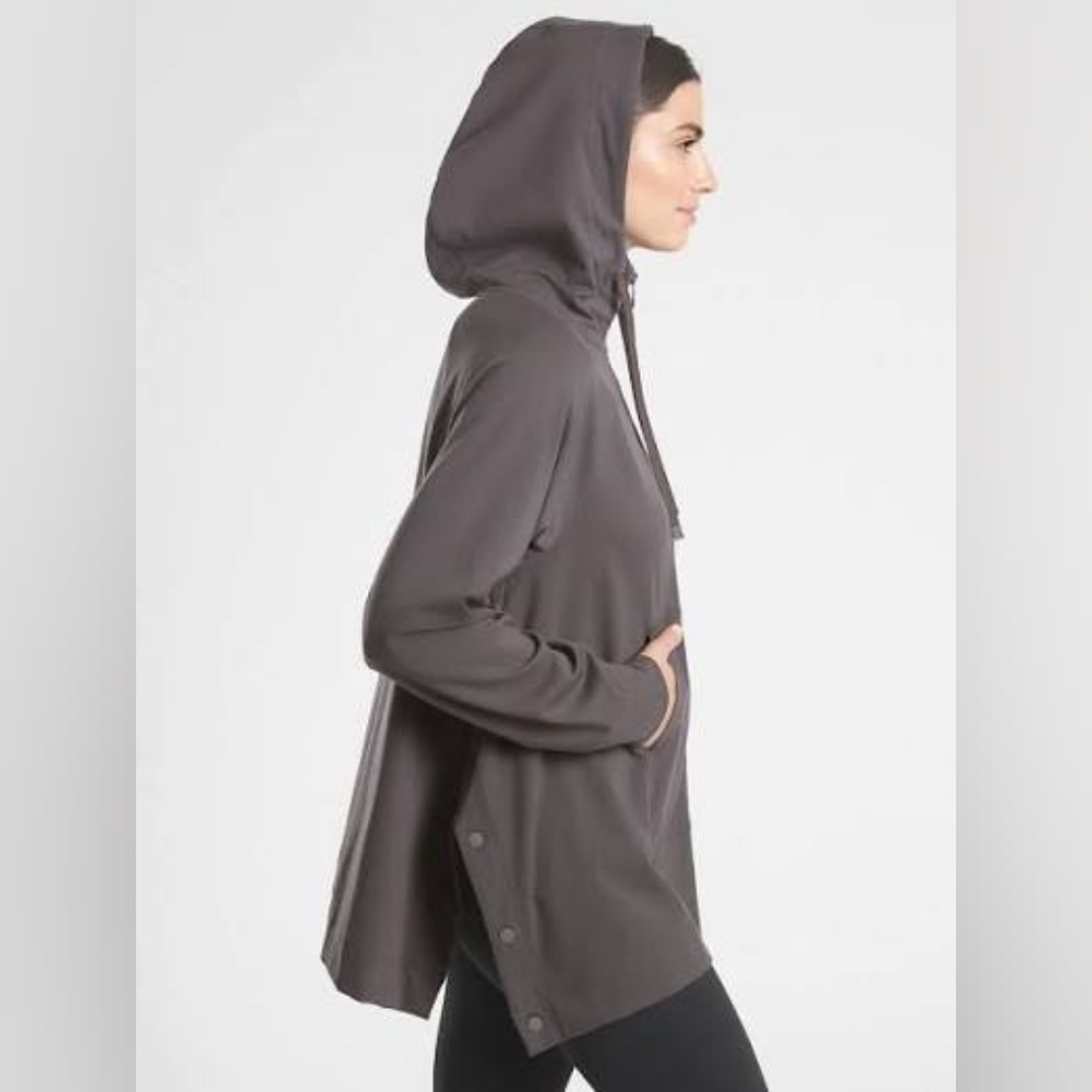 Athleta Glacier Handkerchief Poncho In Shale Size XXS - Picture 2 of 9